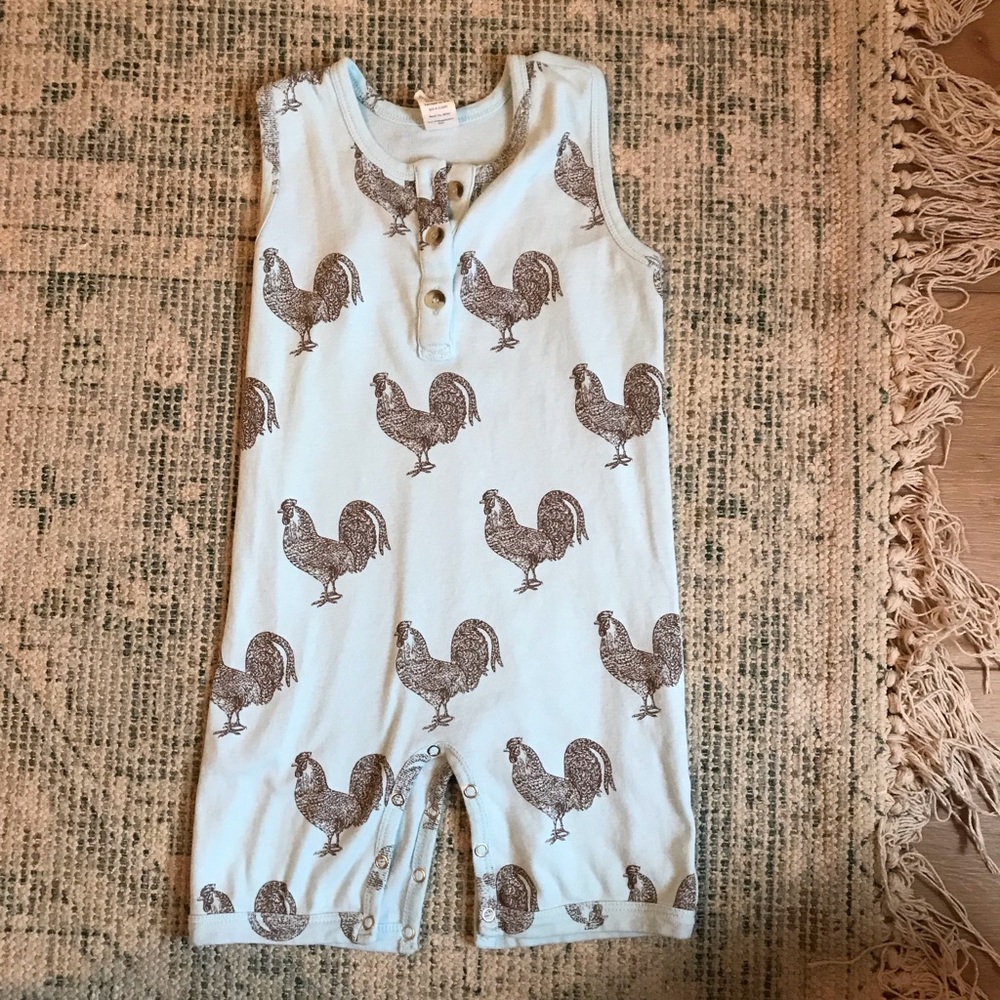 Kate Quinn rooster romper size 18-24 month
